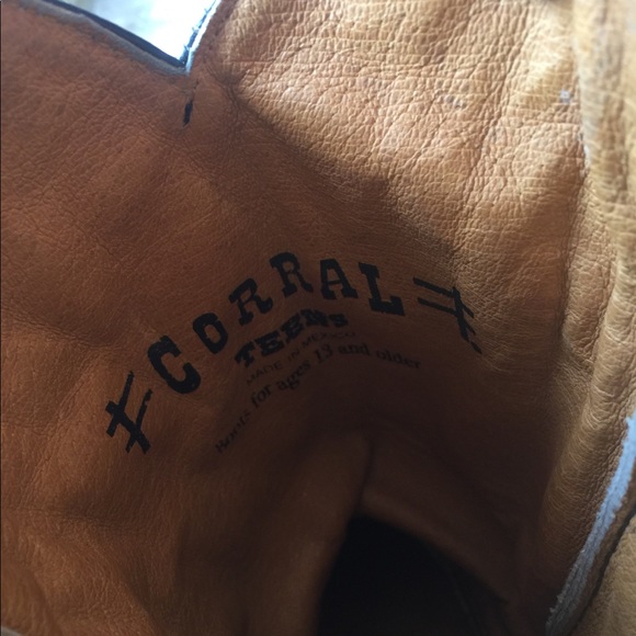 Boots - Picture 2 of 3